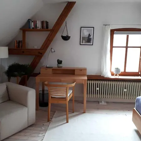 Aeltestes Haus In Quentel - Ferienwohnung 2 Mit Dachterrasse Hessisch Lichtenau Exterior photo